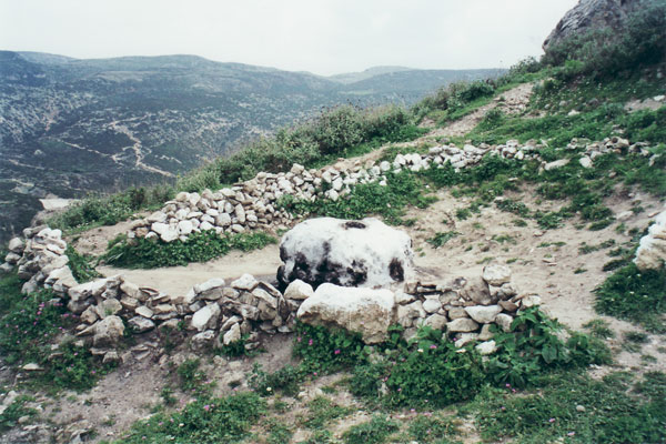 White stone marking the site of the tekke of Hadji Bektash Veli in Kanina (Photo: Robert Elsie, April 2000)