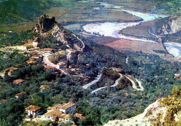 The Castle of Petrela, 1991