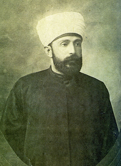 Hoxhë Kadriu (1878-1925) of Prishtina, head of the Kosovo Committee.