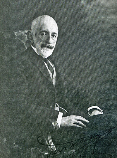 Turhan Pasha Përmeti (1839-1927) (Photo: Kel Marubi, 1918).