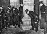 The Vienna police at the scene of the attack.
