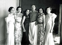 King Zog and his sisters (Photo: Marubbi, 1936)