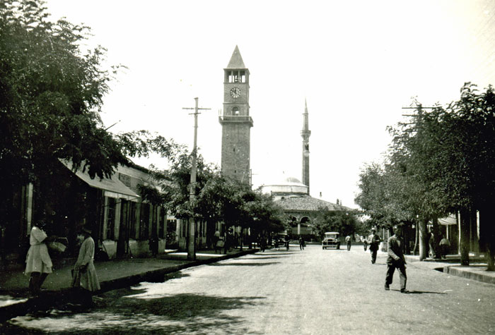 Tirana street scene (Photo: Dayrell Oakley-Hill, ca. 1935).