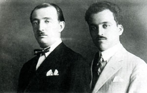 Ahmet Zogu (left) and Ceno bey Kryeziu (right).